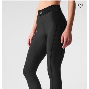 Alo Yoga Airlift Line Up Legging - Black